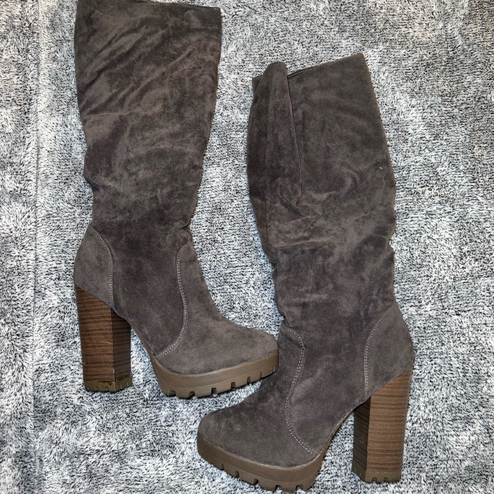 Grey under the knees boots